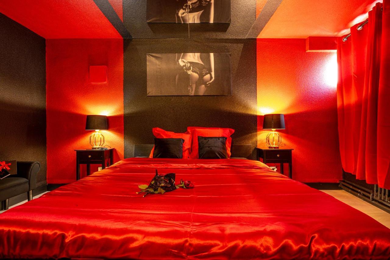 Cocon Sensuel - 50 Nuances - Les Cocons De Nath Appartement Montbéliard Buitenkant foto
